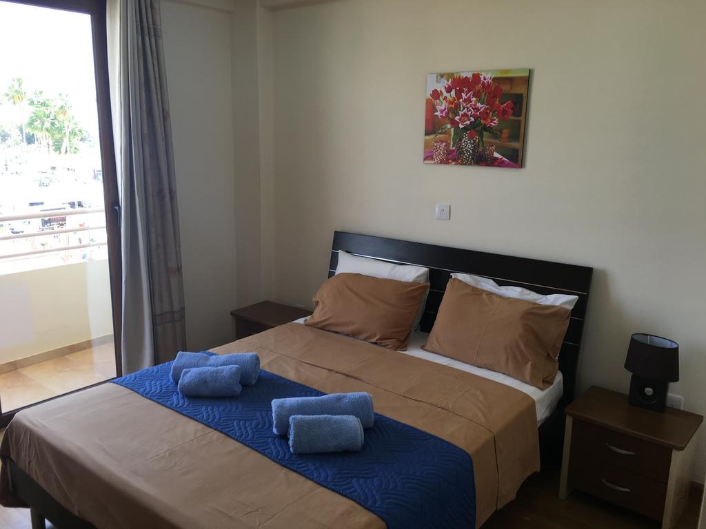 Ithaki Phinikoudes Apartment No. 205 Ларнака Екстер'єр фото